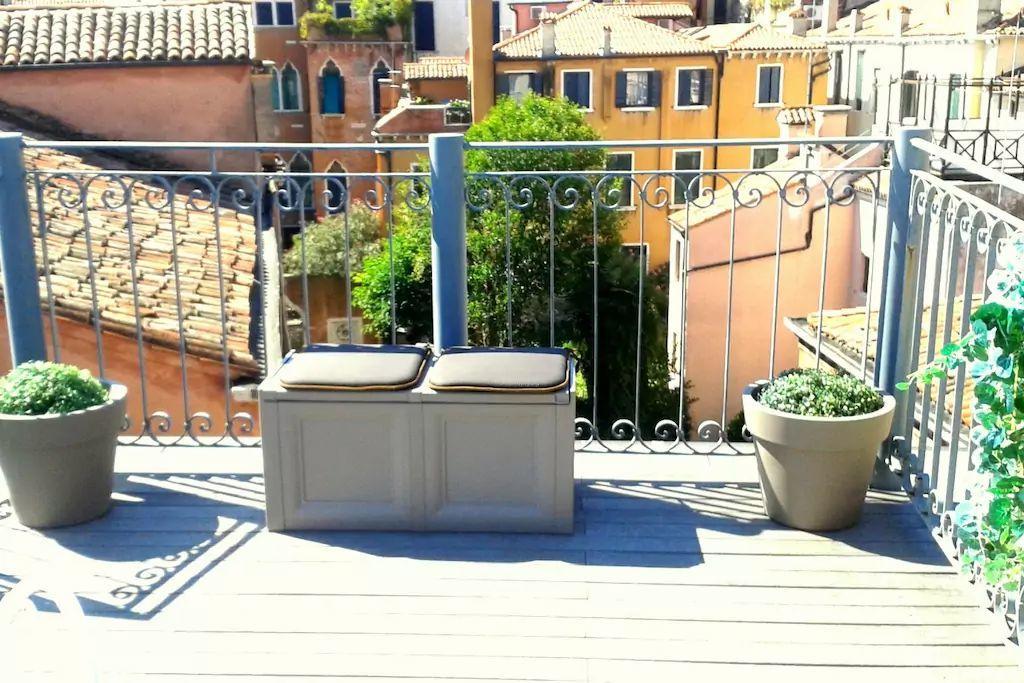 Modern Apartment Venice With Terrace Exterior photo